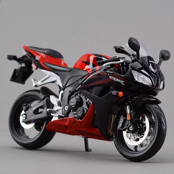 мотоцикл класса спортивный Honda CBR 600 RR